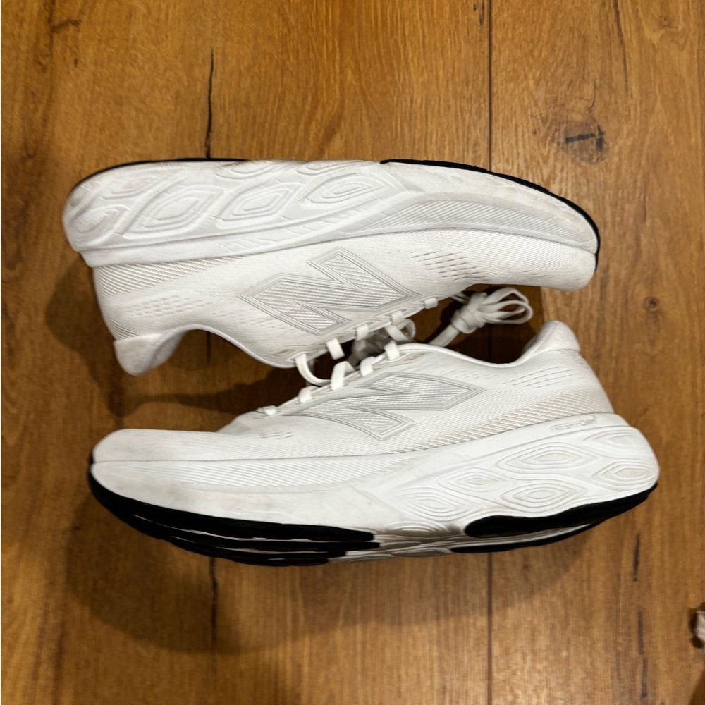 Women’s New Balance 880v15